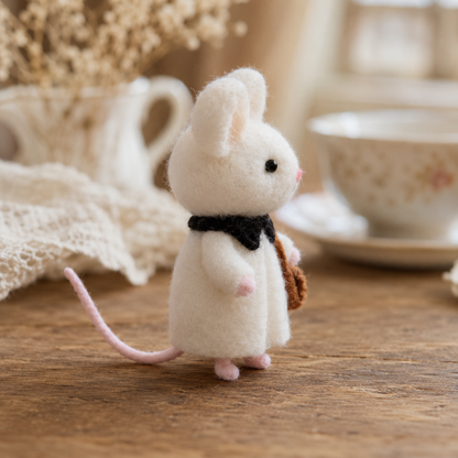 Felted School Mouse Figurine – The Little Scholar